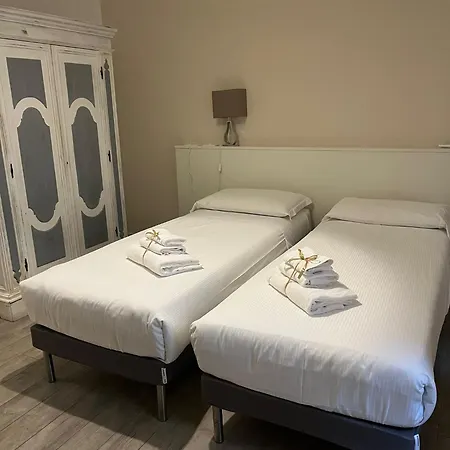 Flats4rent La Dimora D'orlando Apartment Verona